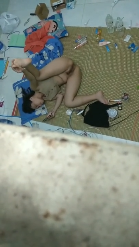 Rekaman Tersembunyi Mahasiswi Tanpa Celana